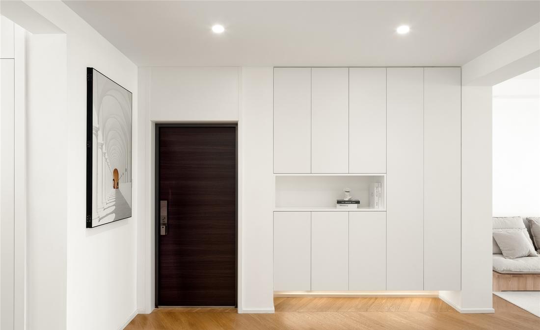 纯白+木色舒适惬意生活空间设计-0