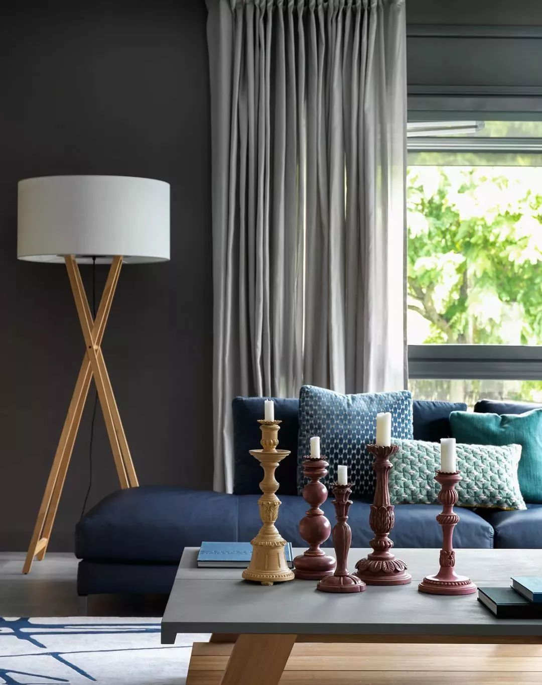 巴塞罗那多彩住宅,诠释欢乐氛围-15