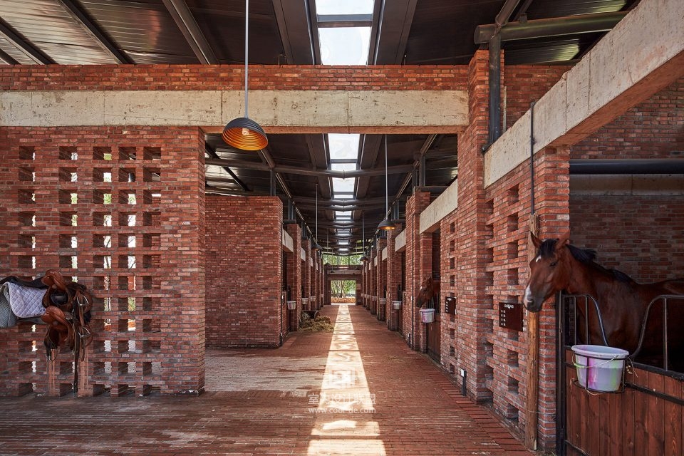 成都万华--砖叠马场 – 成都达根斯马术俱乐部-19