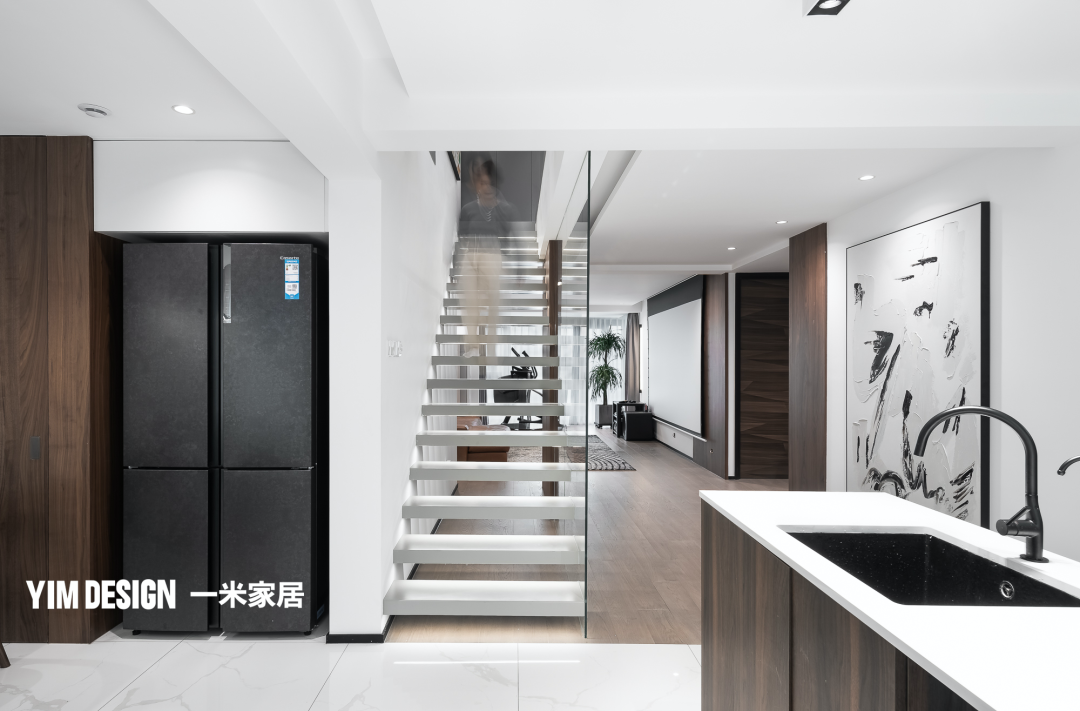 动静之间 · 现代简约顶复空间的多功能设计丨李宝红-31