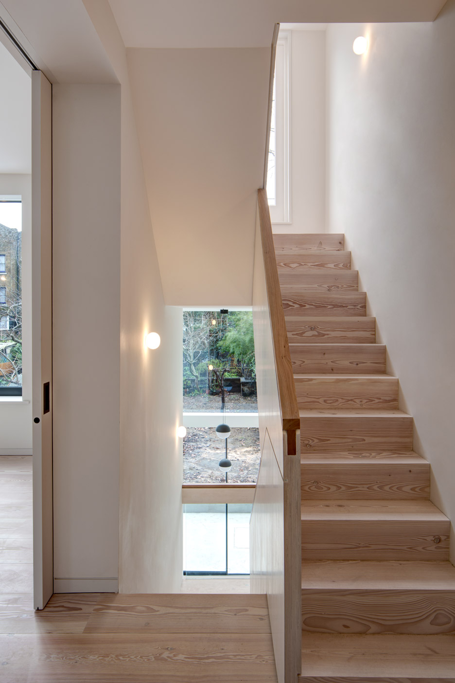 伦敦联排别墅的仓库风格改造-14