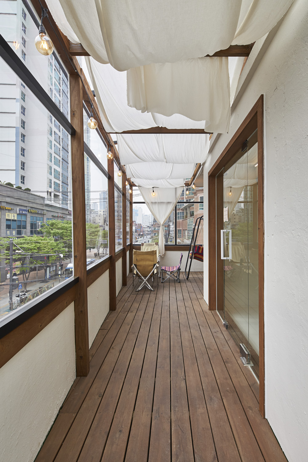 现代简约 39 平咖啡厅室内设计案例-19