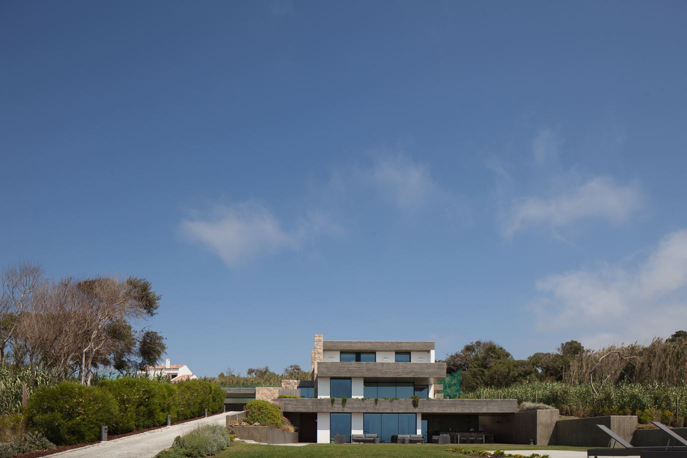 大沙滩上的房子-10