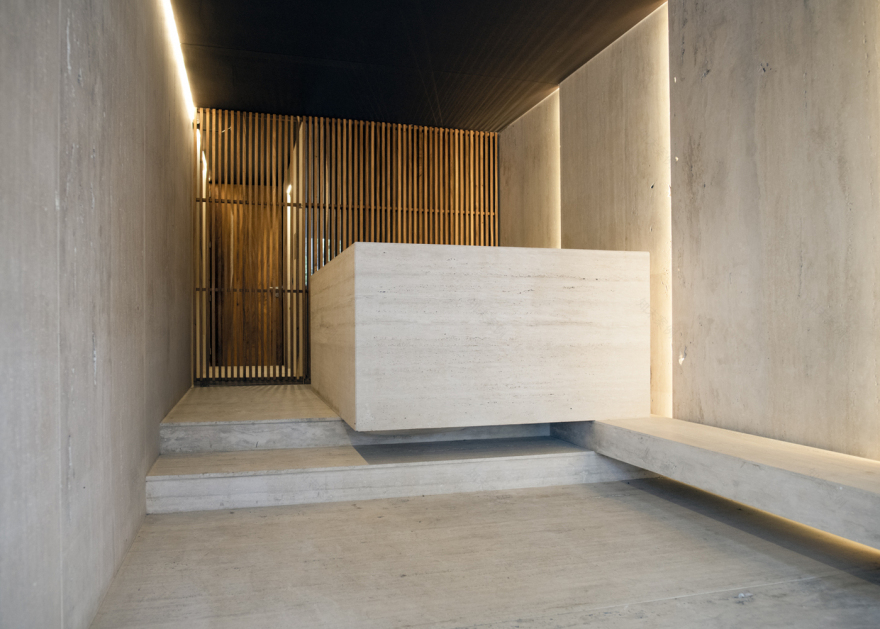 墨西哥城市中心的绿色办公大厦-13