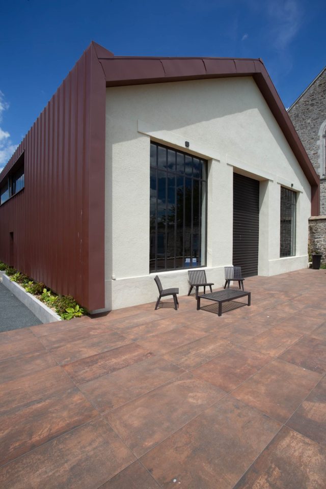 Luzy有顶市场及其周边区域改造项目丨法国丨Atelier d'architecture Bentejac-2