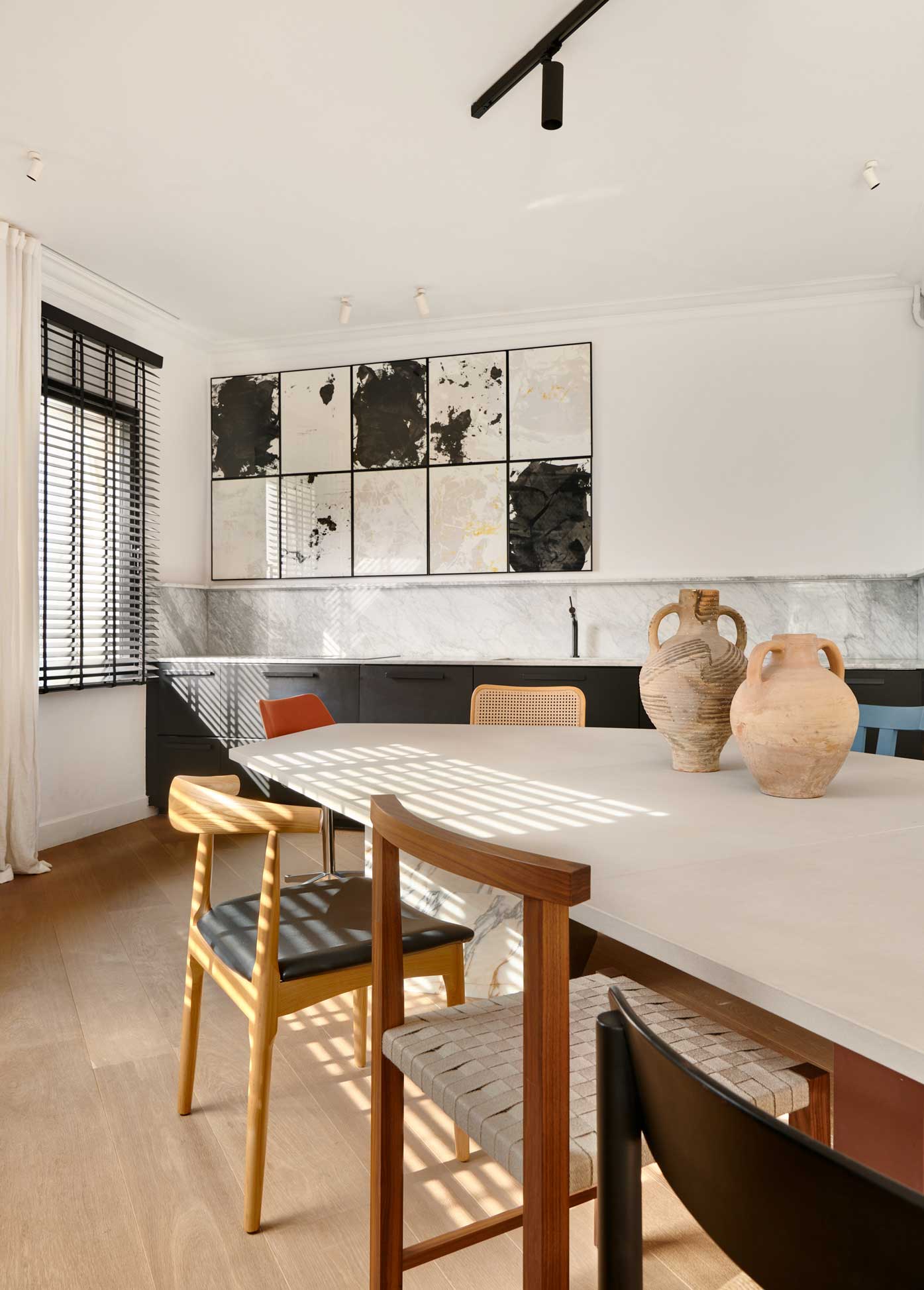 巴塞罗那设计师色彩斑斓的公寓-8