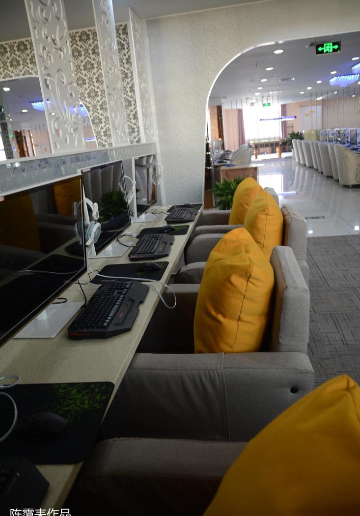 
网吧台球会所 -2