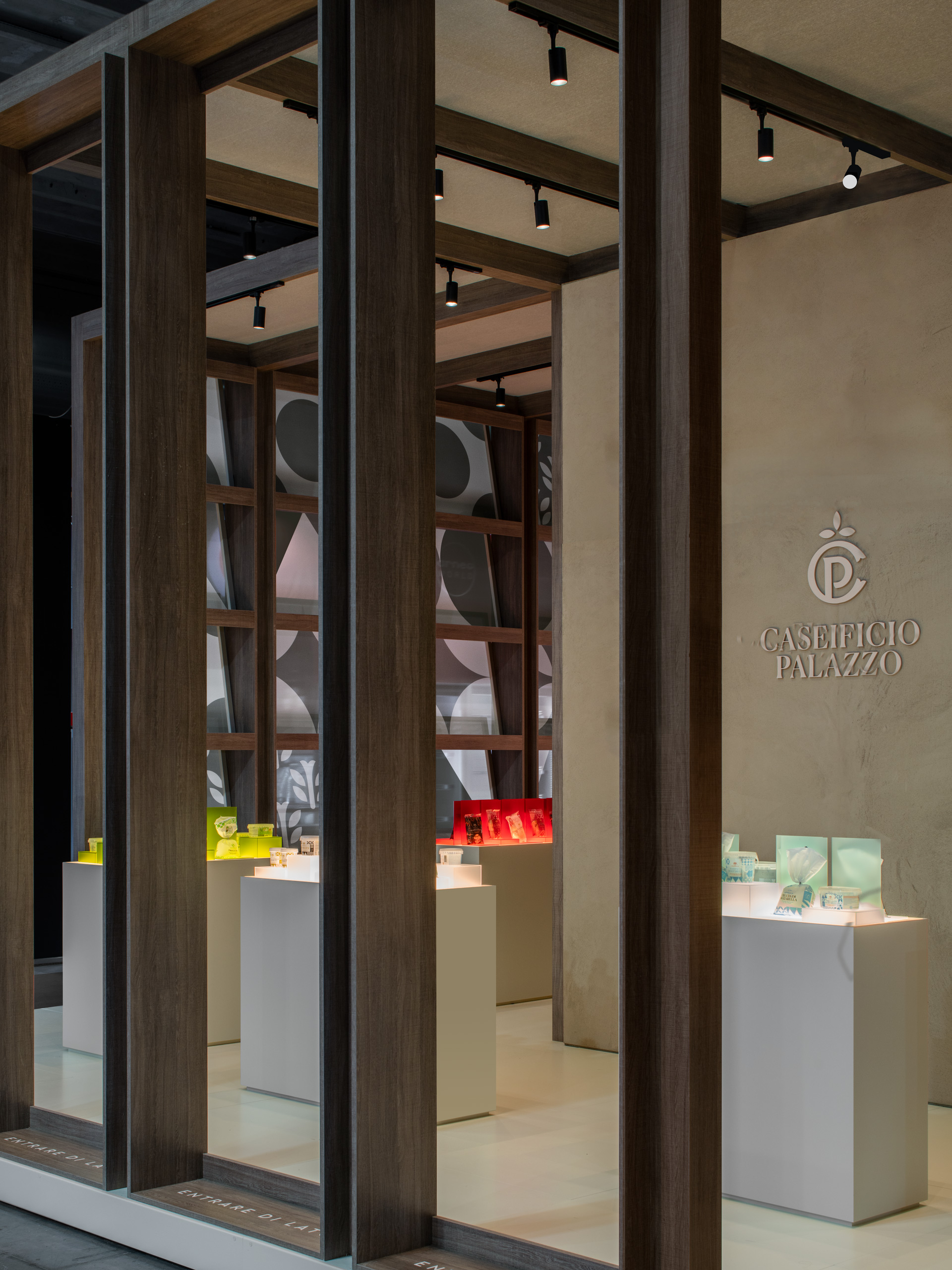 Urban Dairy · 现代化展示空间设计丨pc|< paolo cesaretti Arch-9