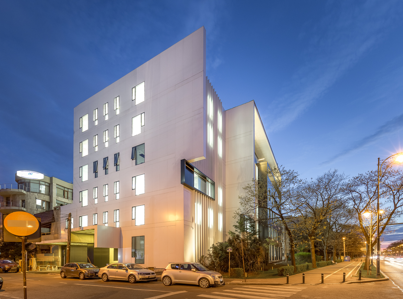 H · Avenue 现代城市建筑的精致解读-35