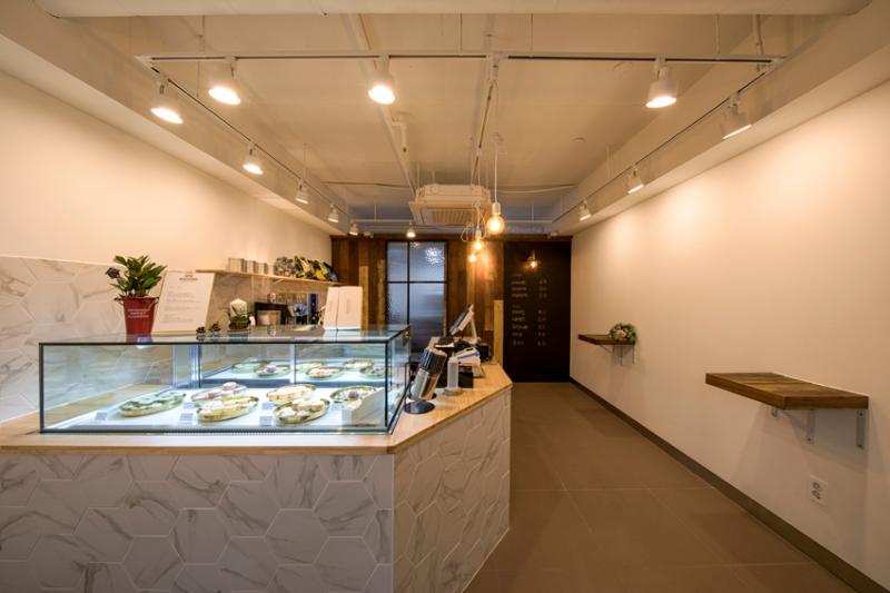 简约 11 坪蒙莫丽亚甜点店 精致大理石风格空间-2