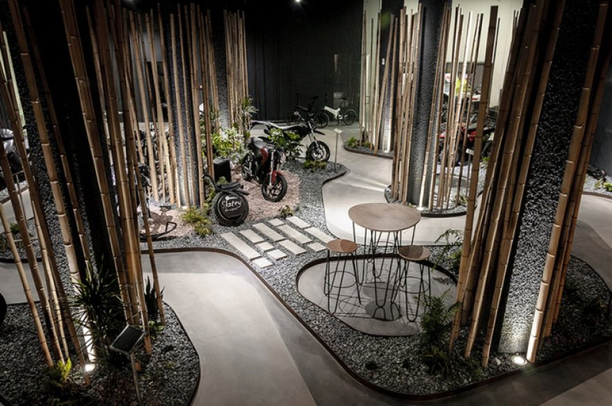 西班牙多品牌摩托车展厅设计-8