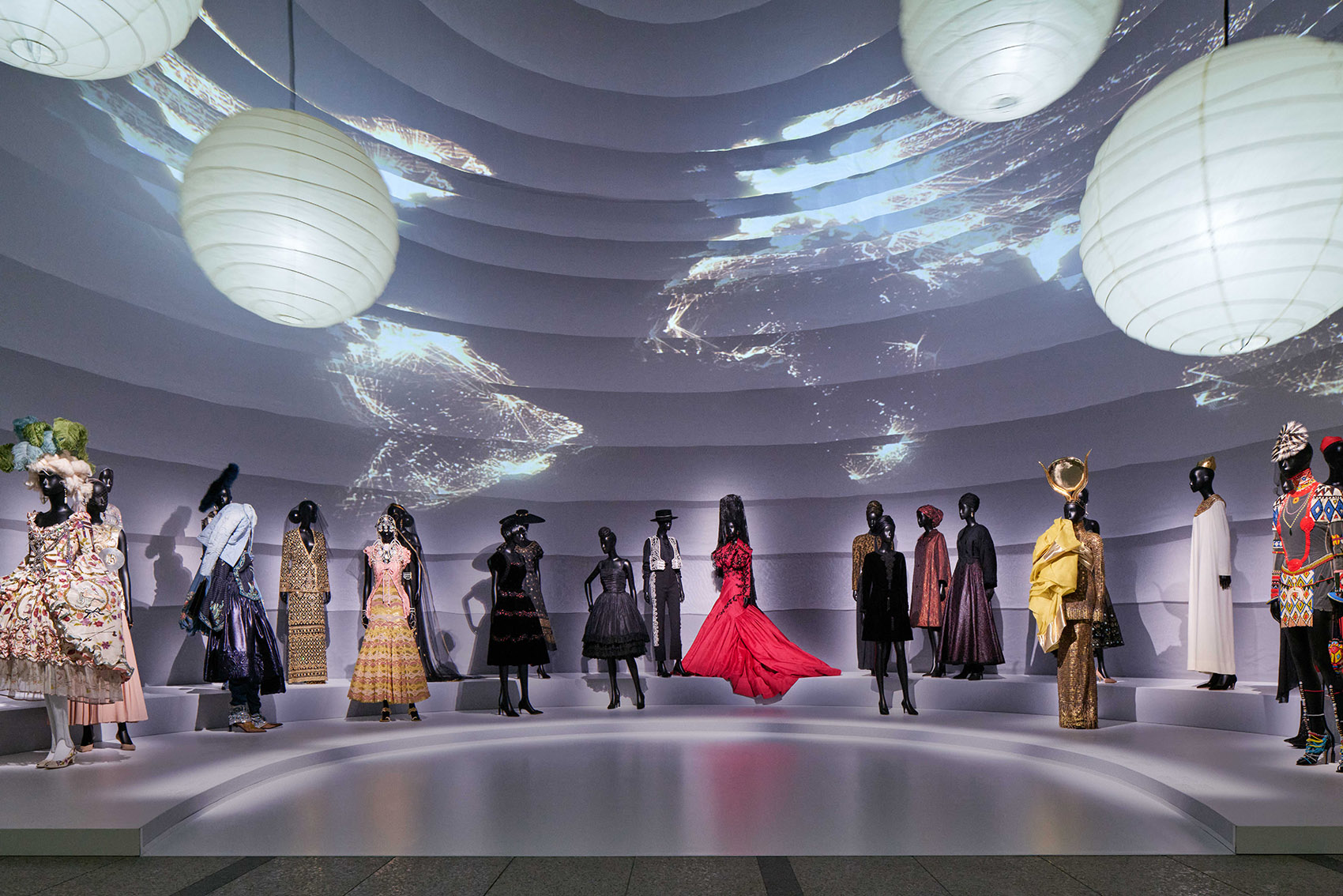 《克里斯汀·迪奥:梦之设计师》展览丨日本东京丨OMA+Shohei Shigematsu-69
