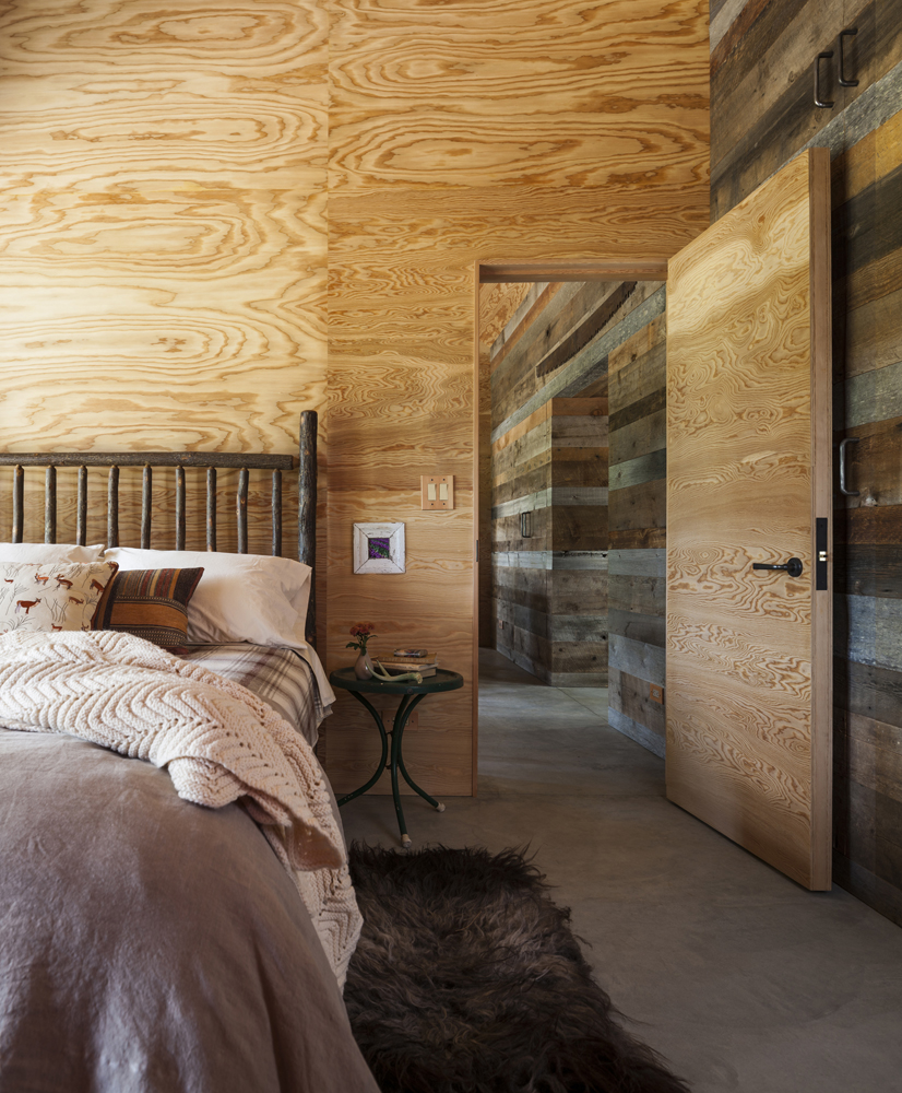 Cabins in Eastern Washington | Swivel Interiors-21