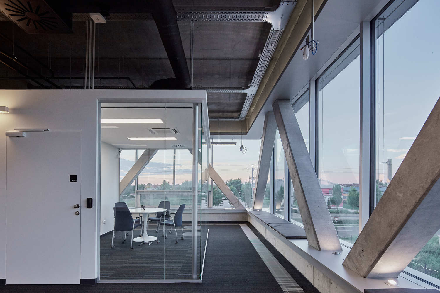 Amplio 自动化总部-21