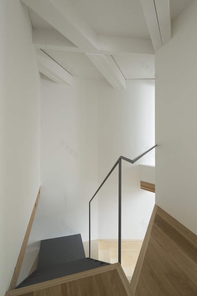 东京三角住宅的“调节连接”-39