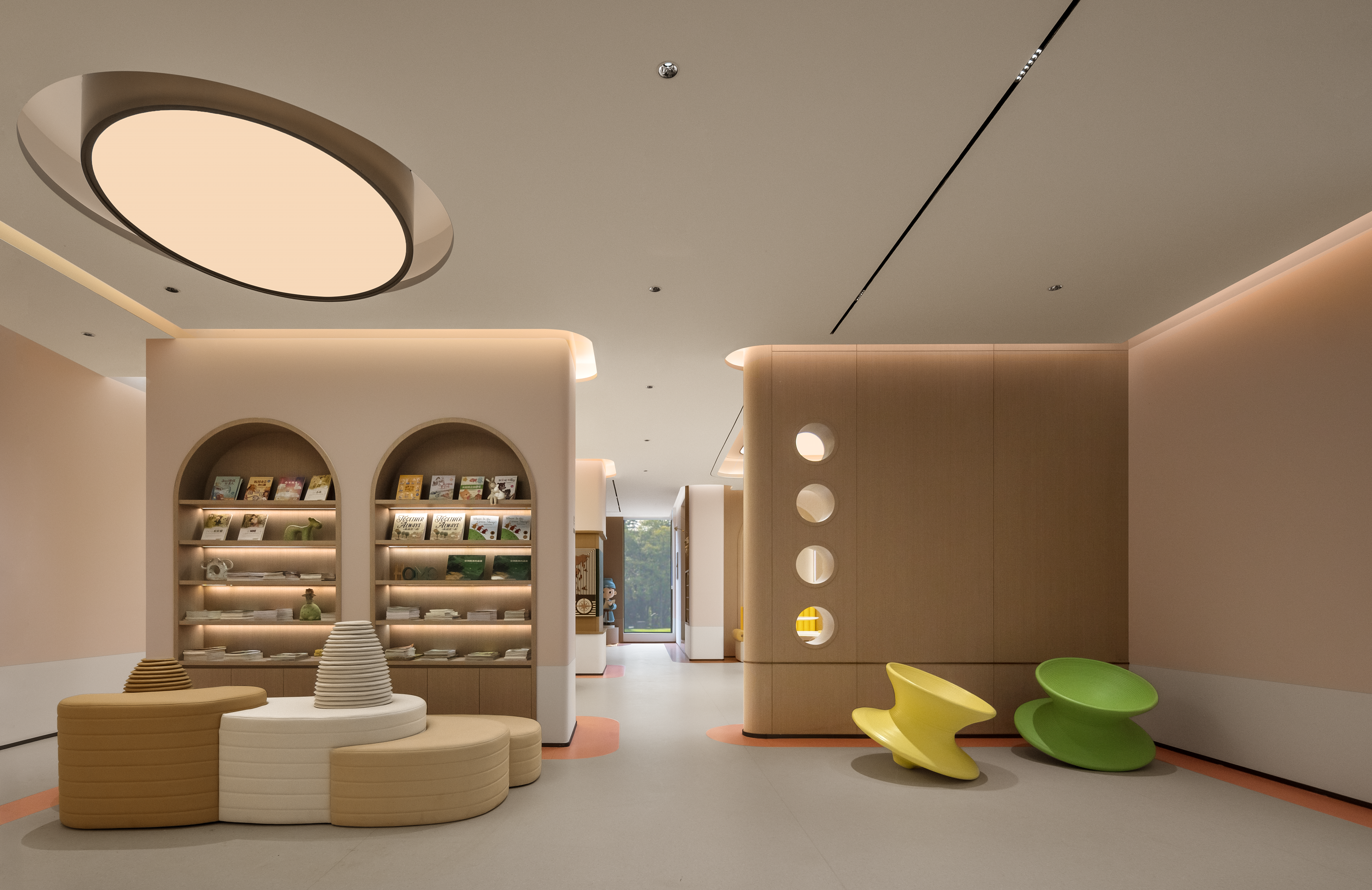 南昌市政 · 锦绣文澜架空层丨中国南昌丨HPID设计团队,重庆星翰装饰,上海一目建筑-44