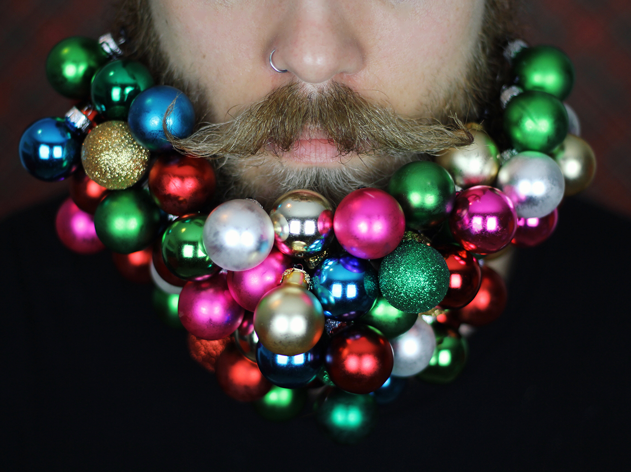 创意闪耀,同性胡须装饰的艺术-18