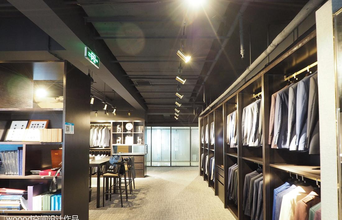 WOOODDESIGN丨北京优山服装店-银石广场店实景案例-6