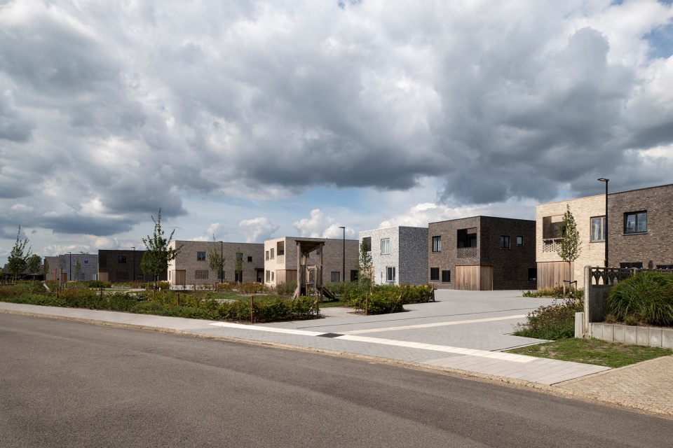 比利时代瑟尔社会住宅 | 共享、集体生活的创新设计-13