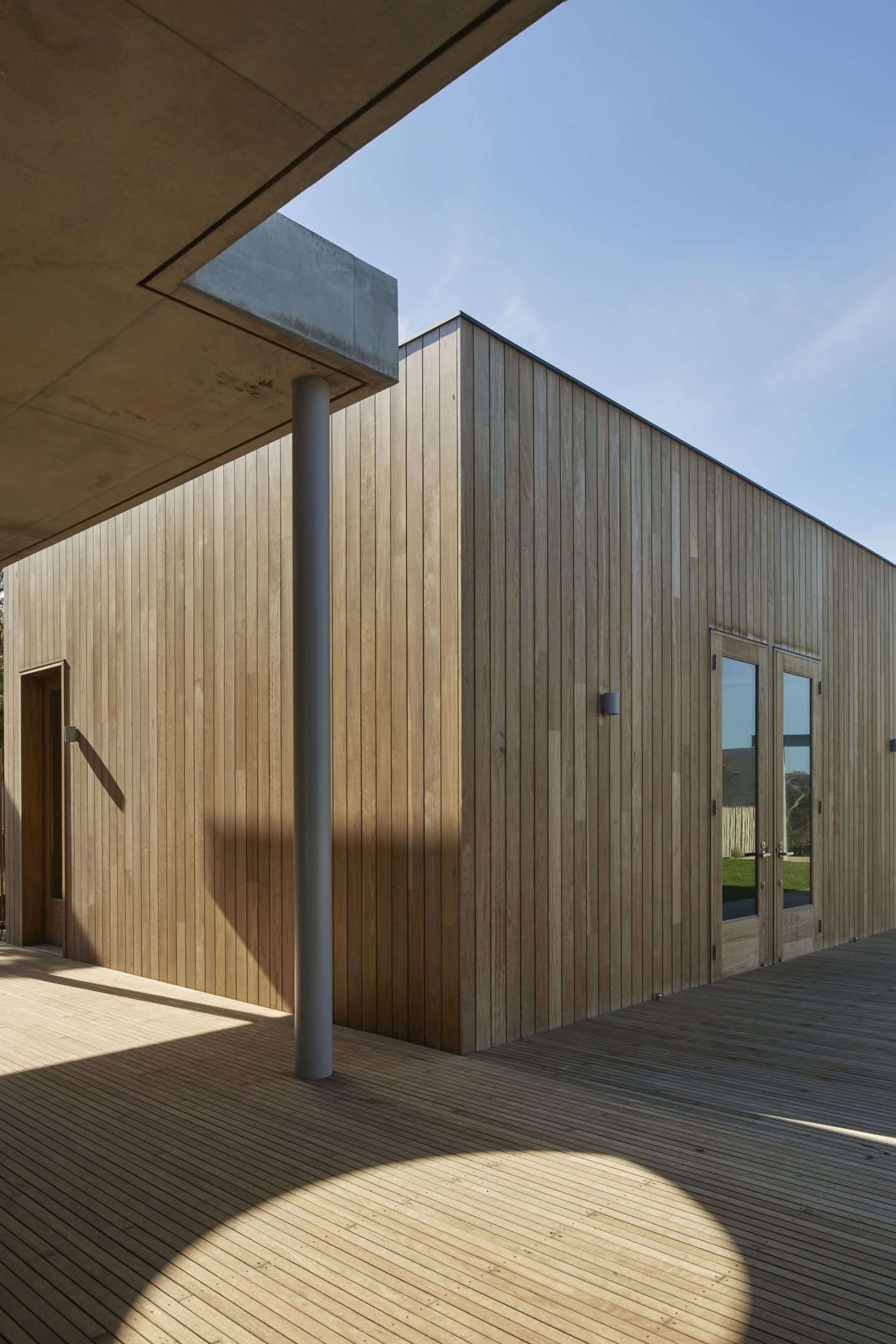 Contrasts And Duality Of Materiality Inform The Design Of House At Prickly Rocks - IGNANT-5