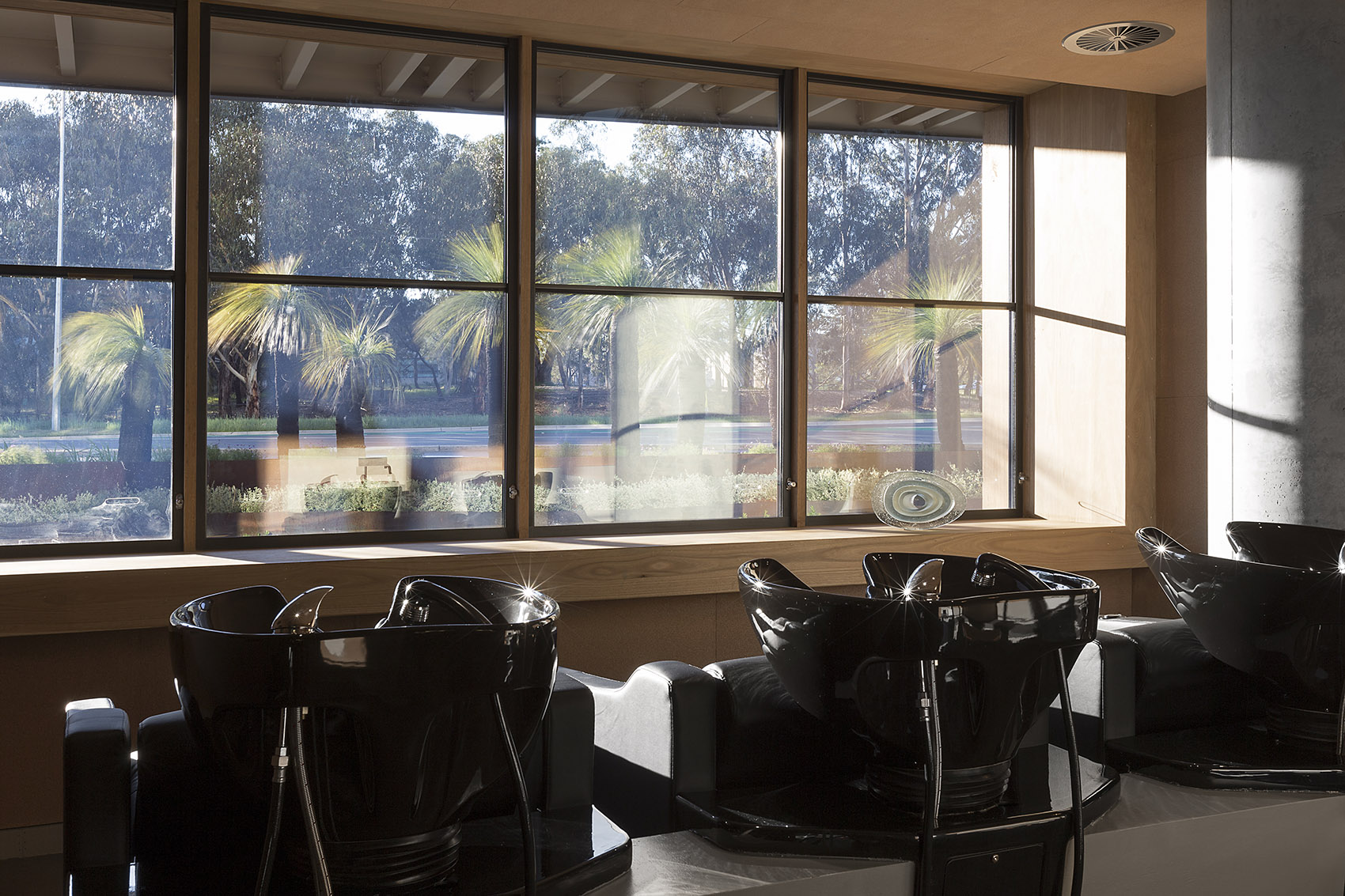 Roji美发沙龙，堪培拉 / Craig Tan Architects-25