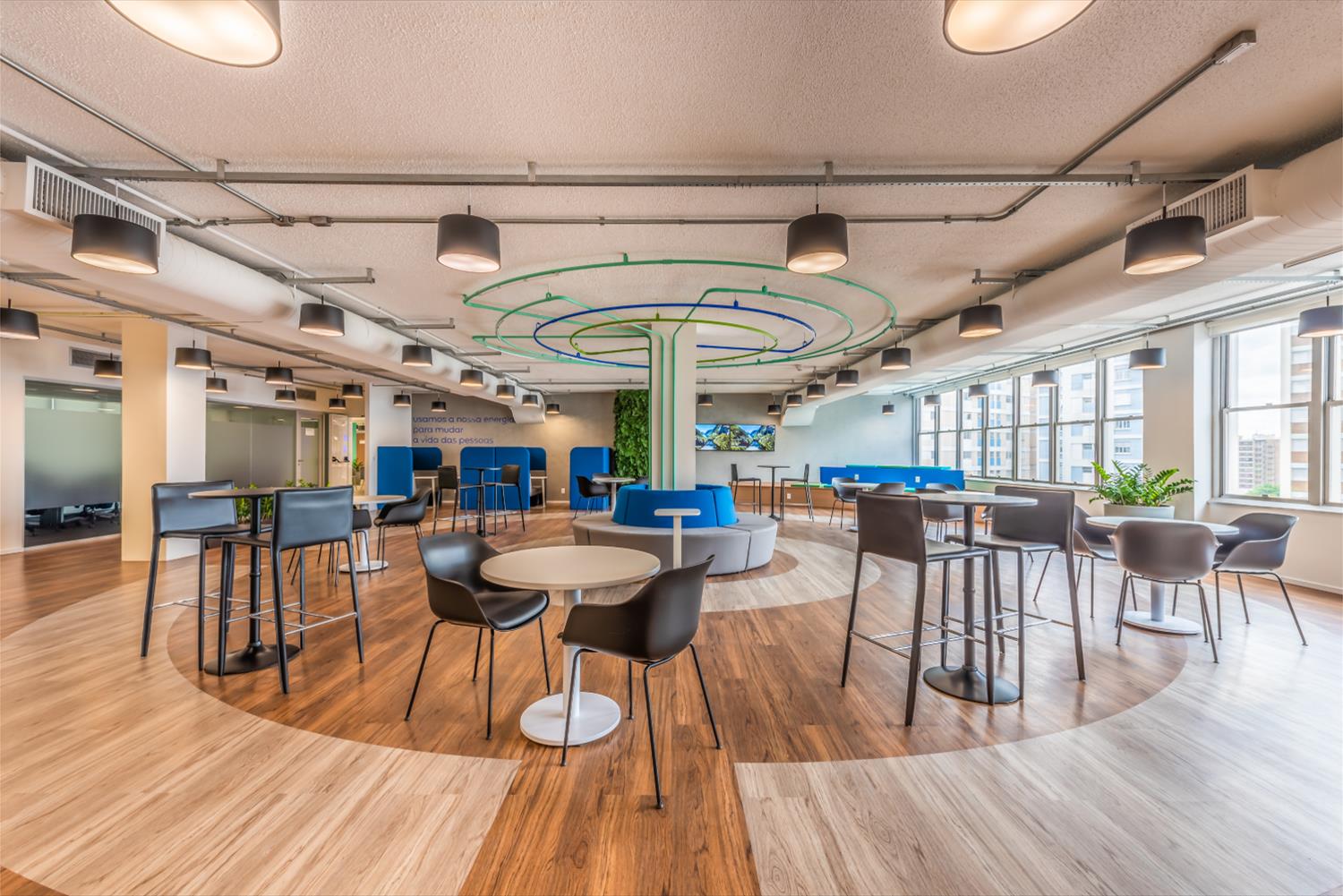 乌尔塔格拉斯办公楼-2