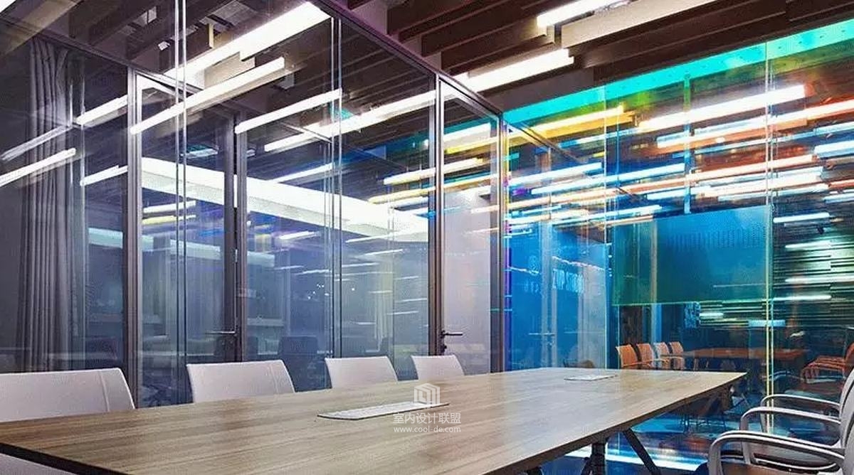 曾卫平设计-光与色的对话，充满艺术创意的办公设计-20