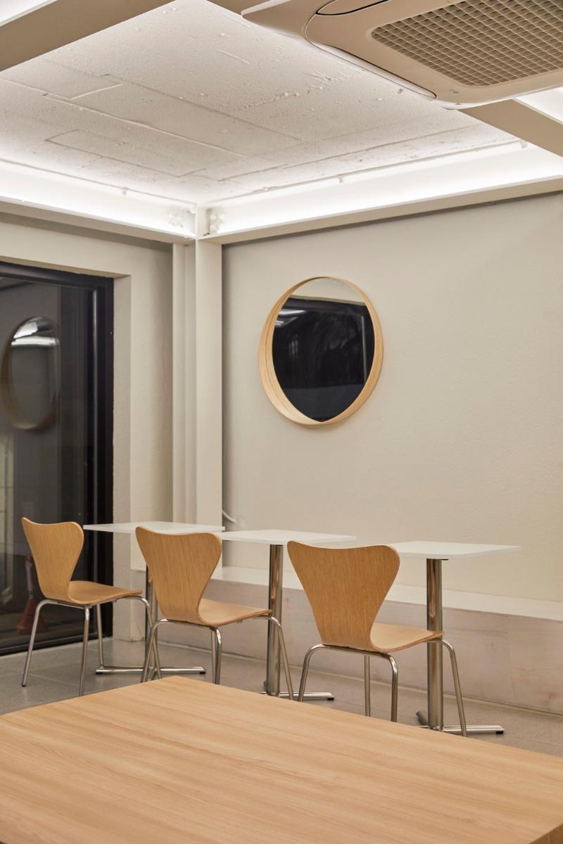 简约清新 15 坪咖啡厅，打造舒适氛围-12