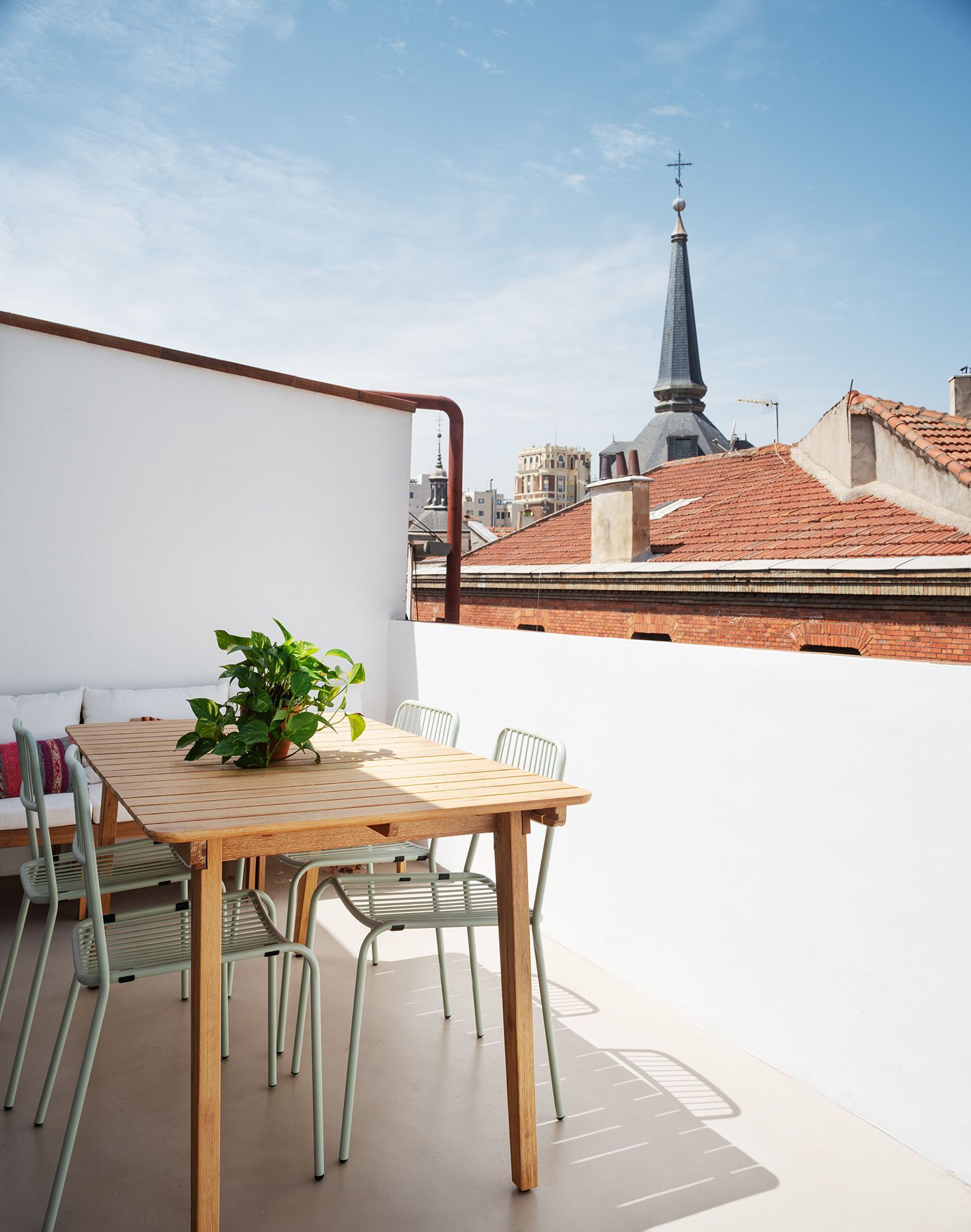 马德里70㎡电影人阁楼住宅设计丨西班牙马德里丨室内建筑师Ana Cubas-33