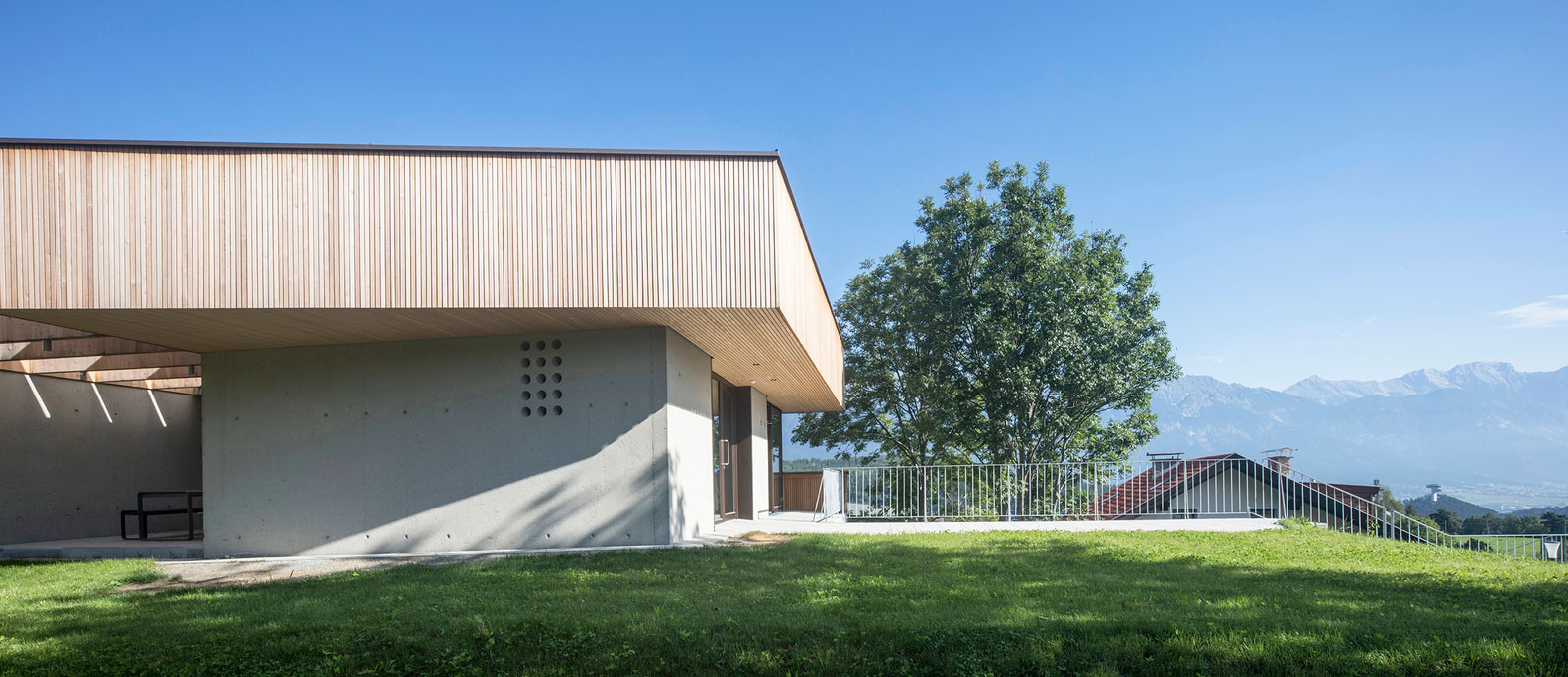 奥地利山脉美景现代家居-9