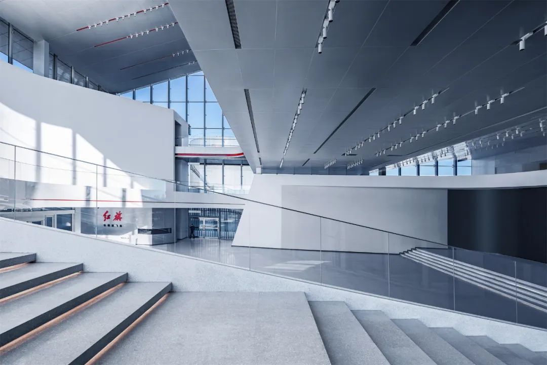 飞扬流线：旗境创新展示空间 / 华工设计院-12