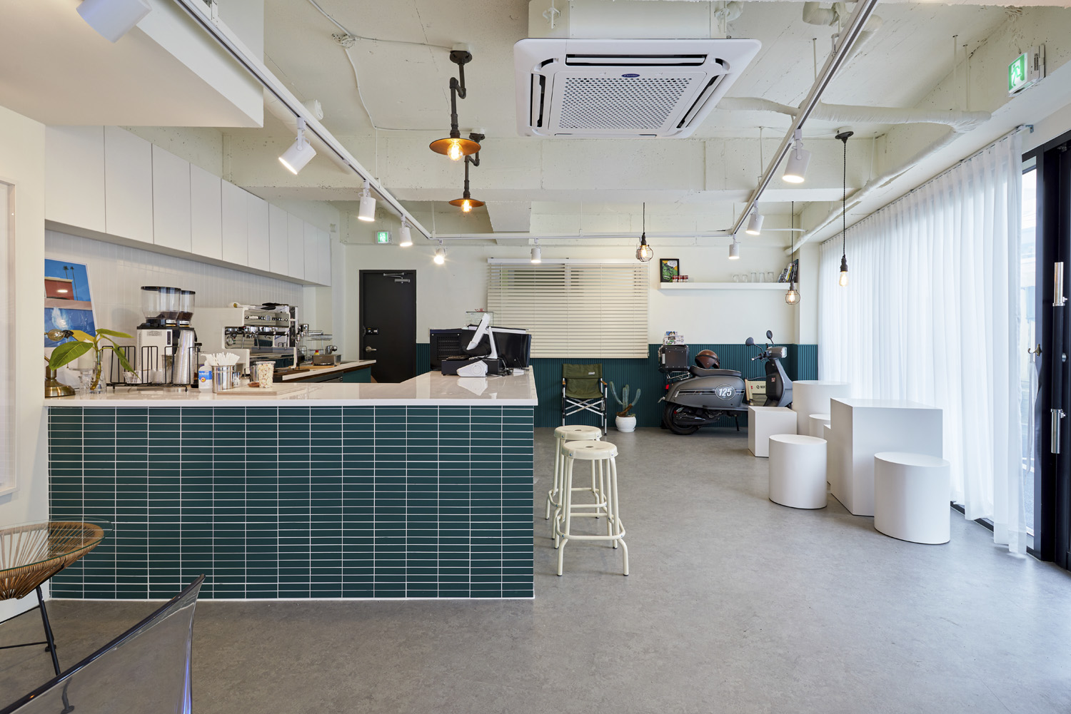 19 平现代简约咖啡厅 打造精致空间-3