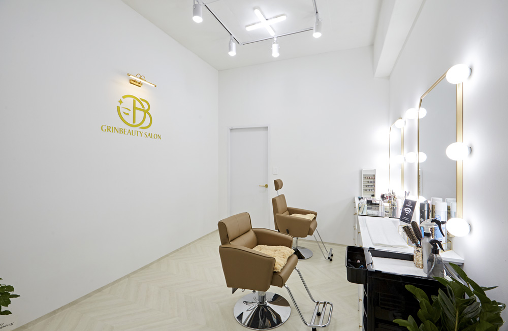 极简白诠释 12 坪美丽沙龙-3