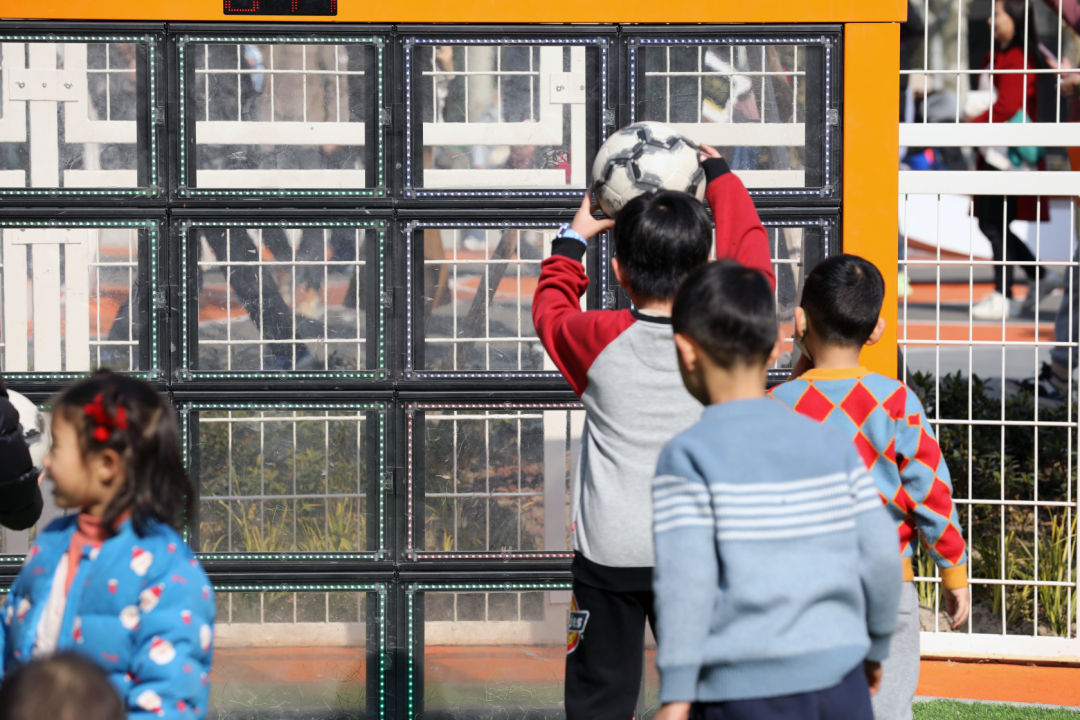 全龄友好的康养主题社区公园：上海长寿公园-83