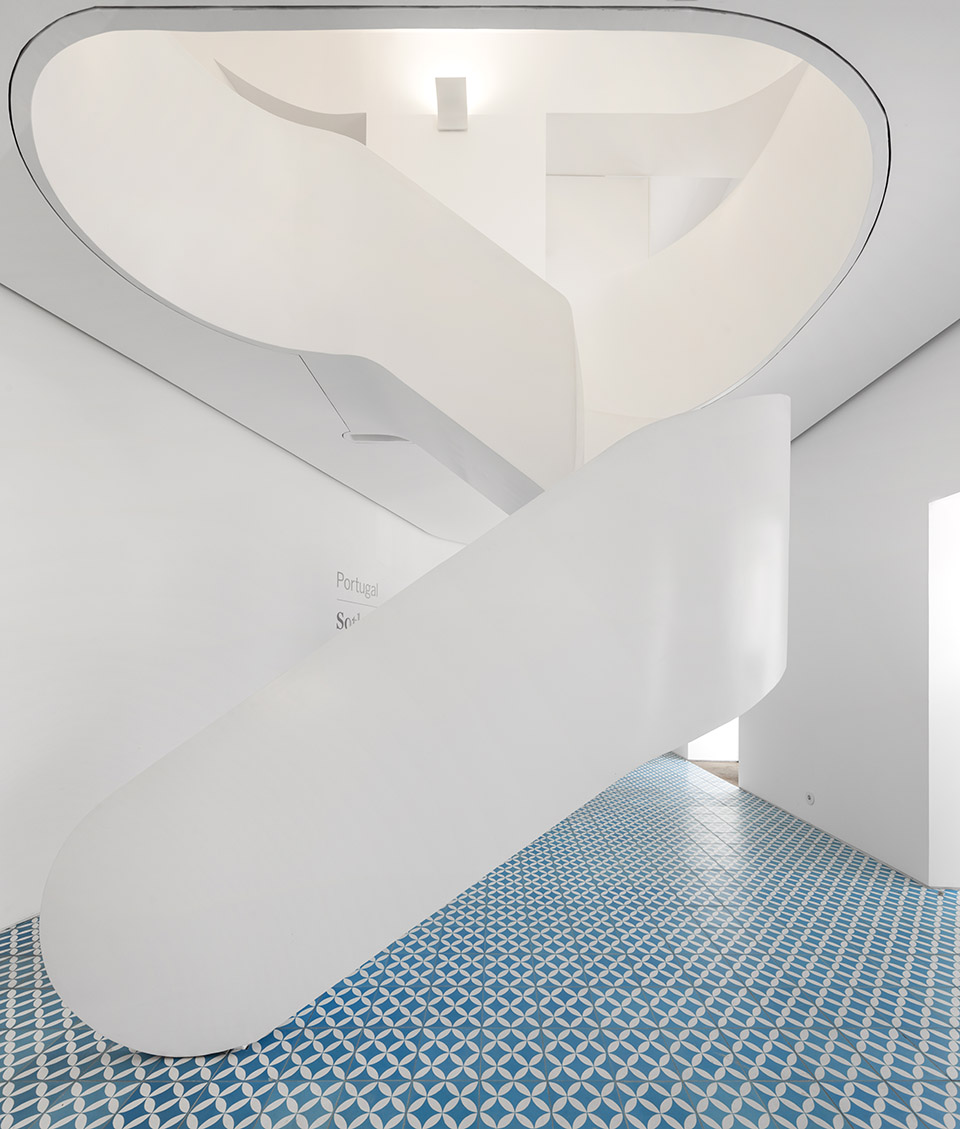 Sotheby&s房地产新总部，葡萄牙卡沃埃罗 / CORREIA/RAGAZZI ARQUITECTOS-11