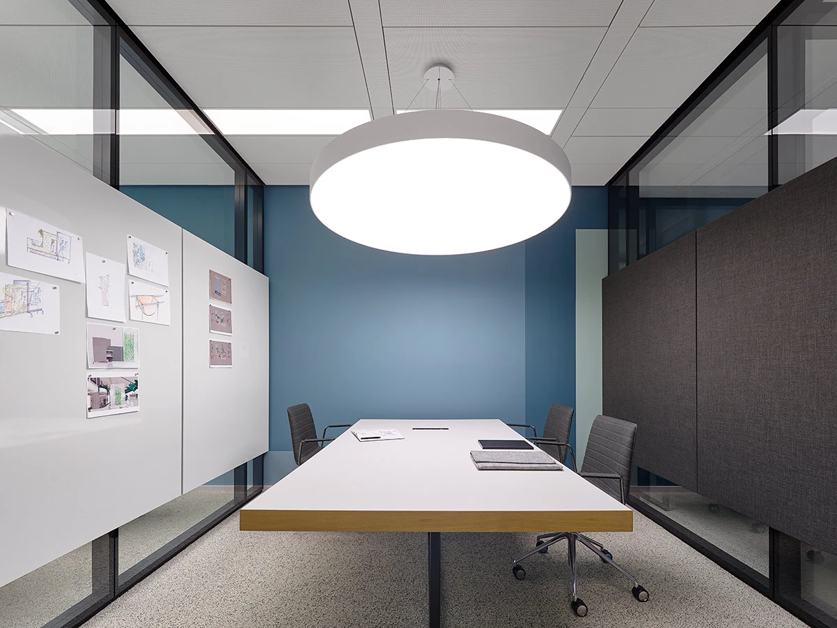 颠覆传统的德国办公室设计 · 灵动空间与个性化元素的融合-40