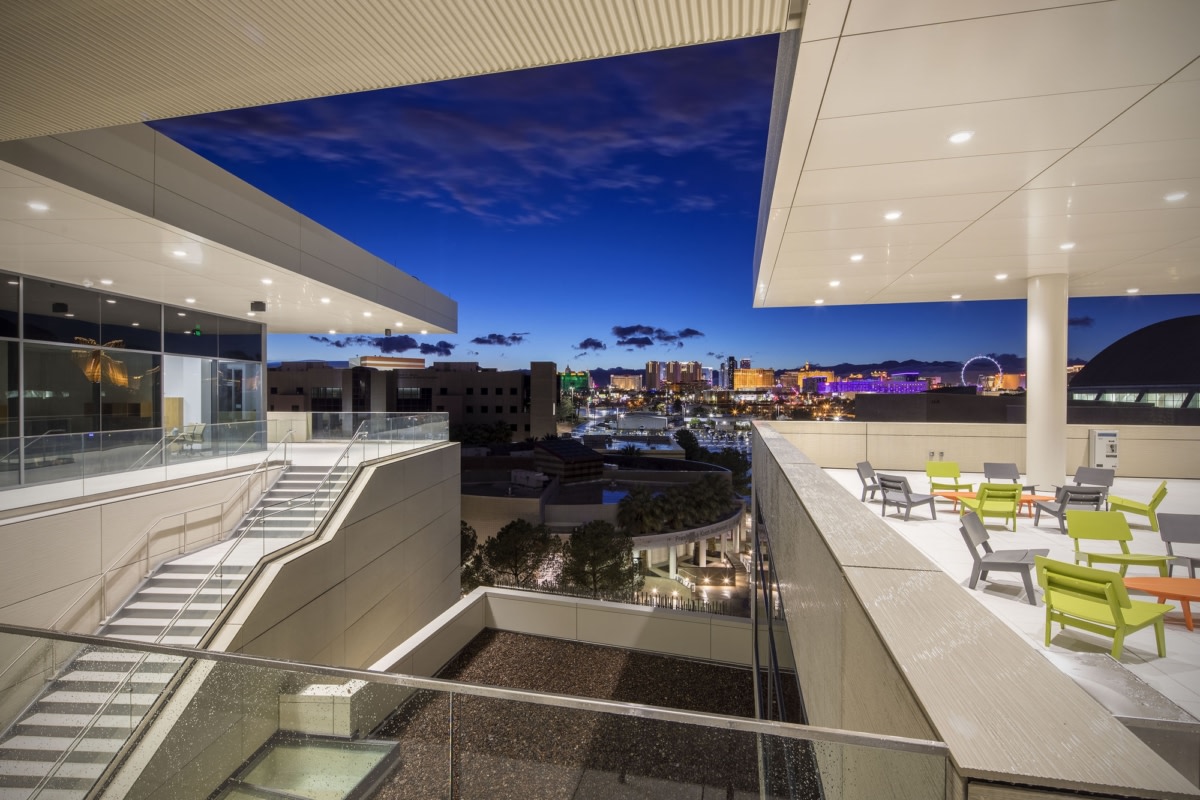 拉斯维加斯大学酒店管理学院奢华教学楼丨美国-20