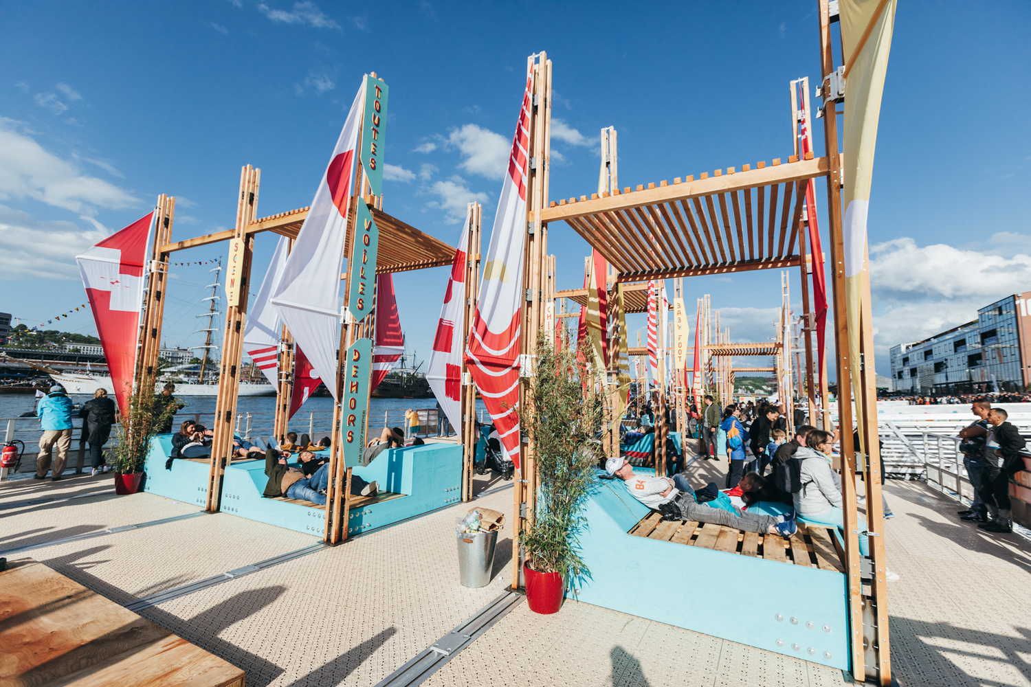 法国鲁昂临时公园·绚丽多彩的帆船造型-26