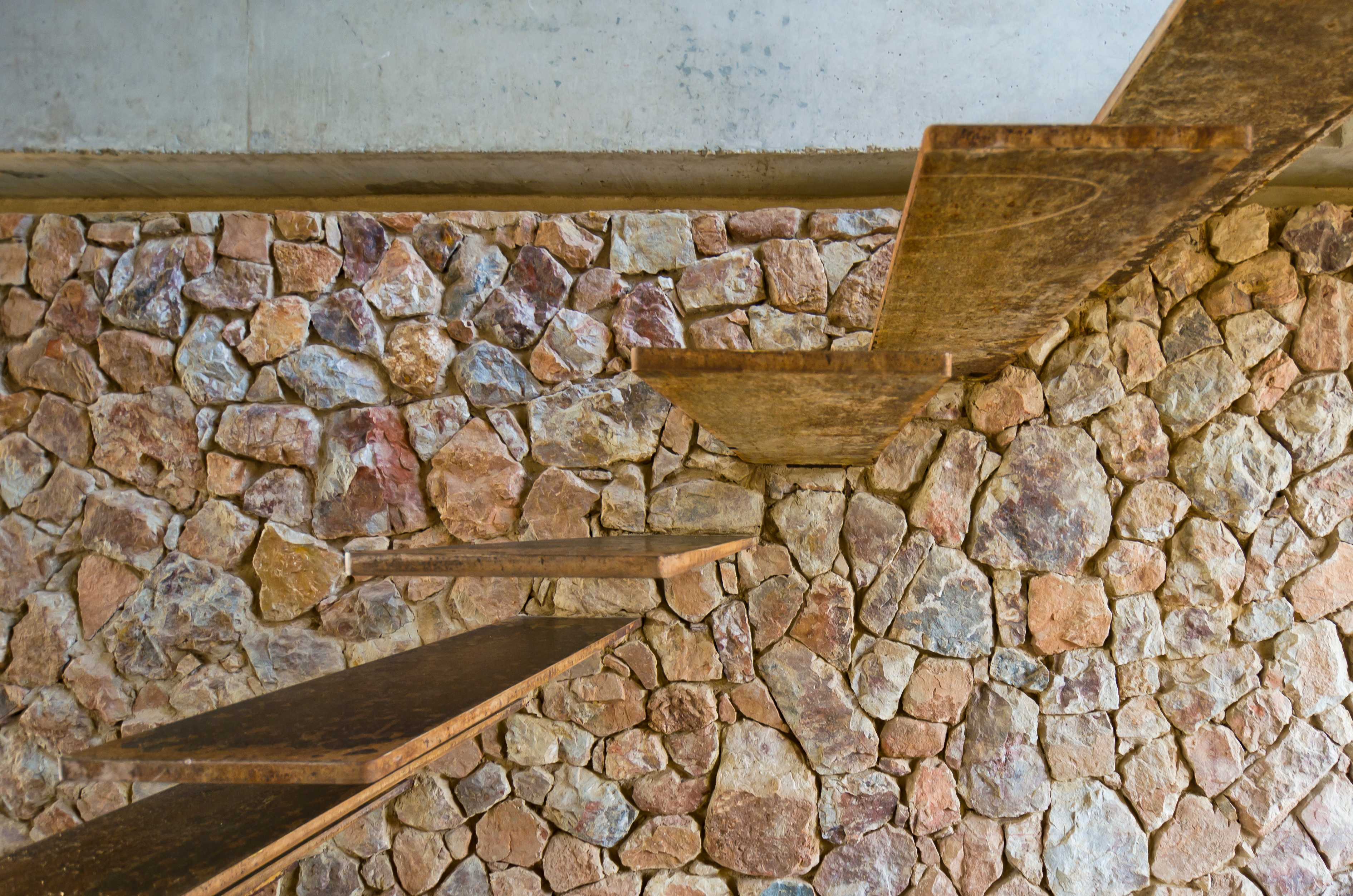 狭窄立面上的宜居空间-8