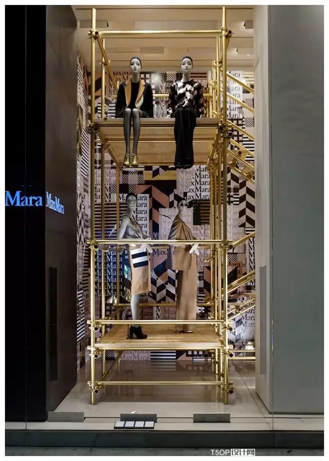 当脚手架和高高的橱窗遇到一起-2