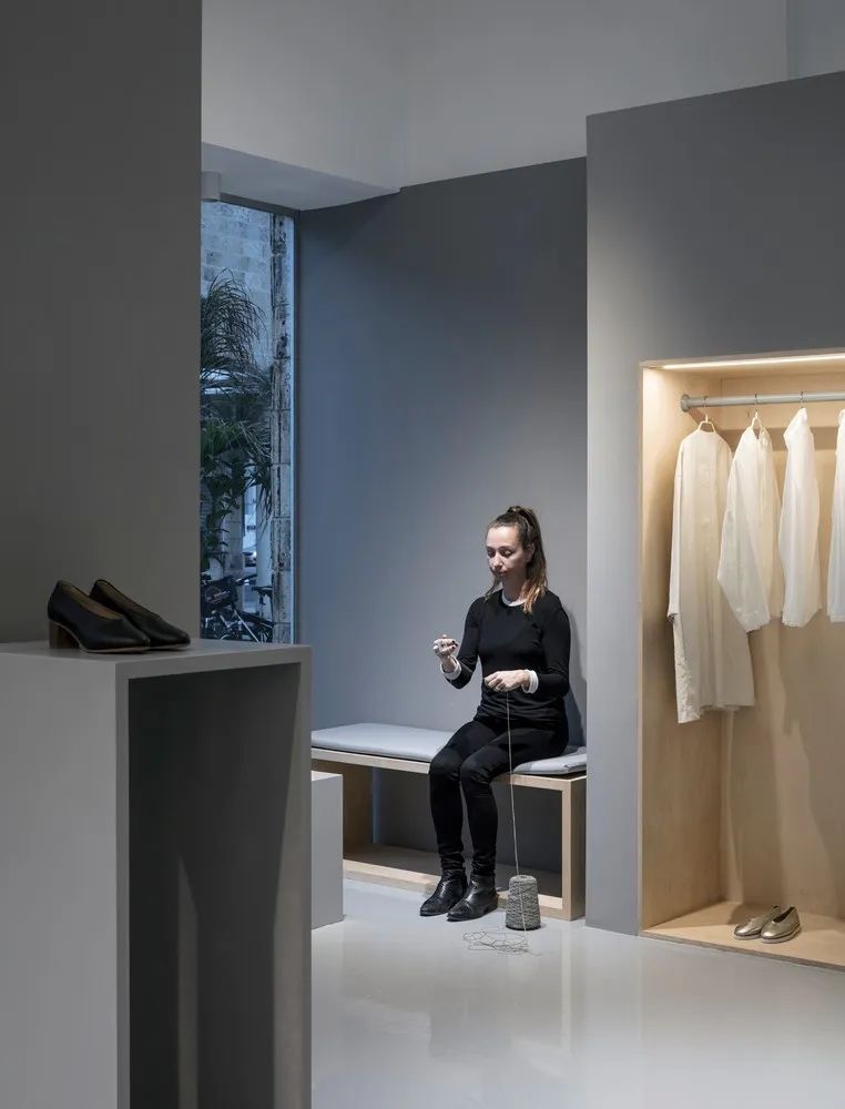 极简线条,打造温馨时尚空间-22