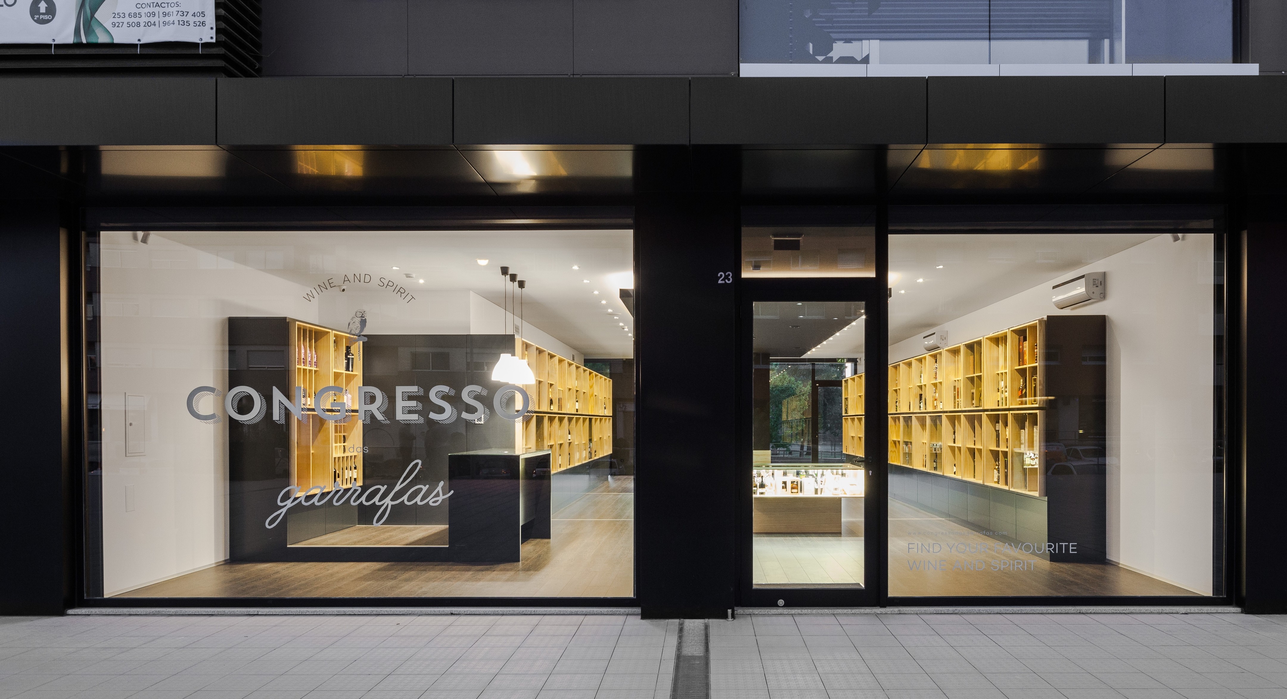 葡萄牙北部酒庄设计,融入自然美景的瓶子议会-39