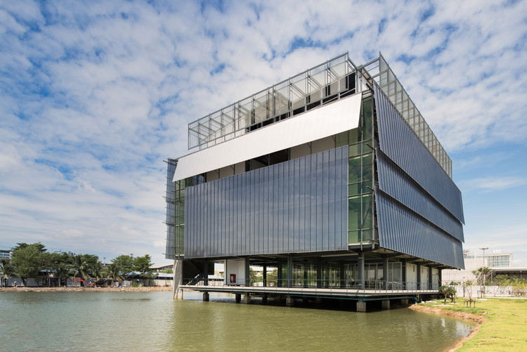 泰国 Silpakorn 大学地标性建筑-4