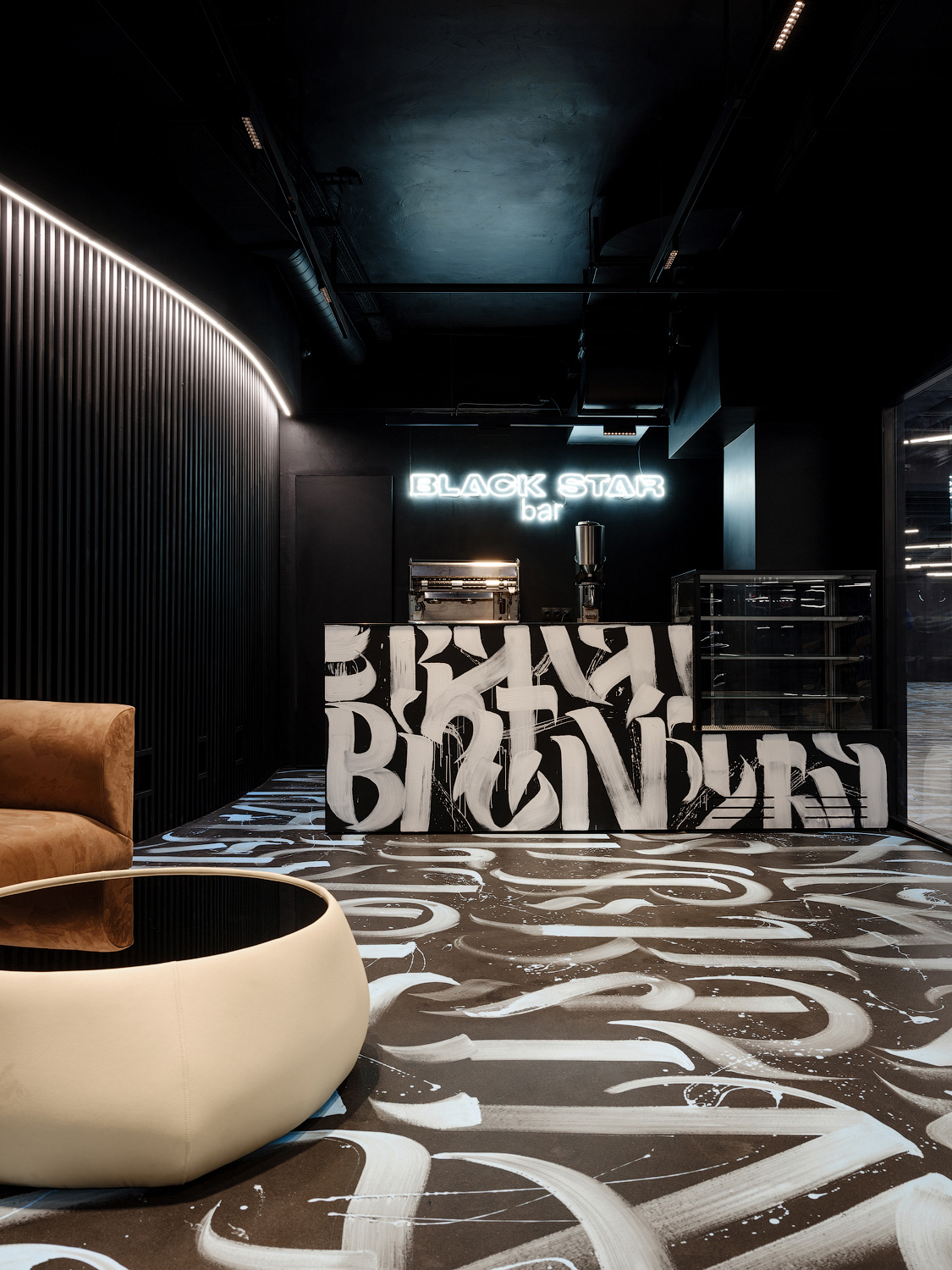 俄罗斯 | BLACK STAR CAR WASH | 洗车店 | 2018 | Margarita Denisova-19