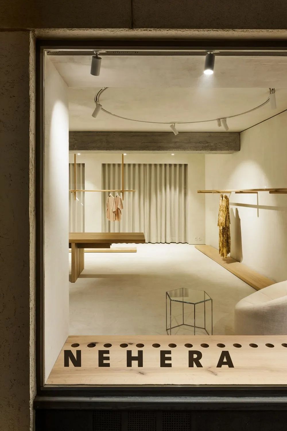 维也纳 NEHERA 女装空间设计丨奥地利维也纳丨Jan Nehera-3