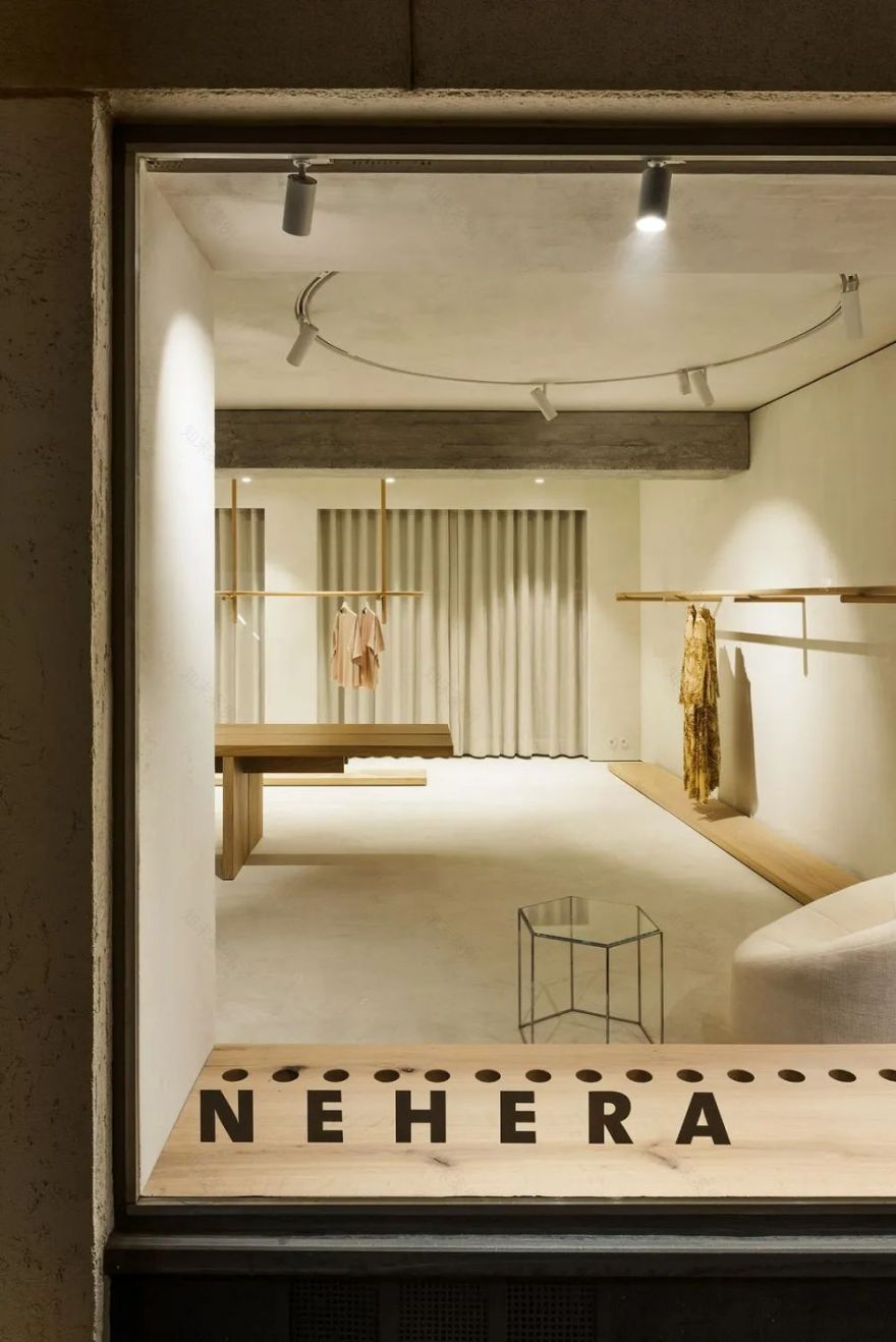 维也纳 NEHERA 女装空间设计丨奥地利维也纳丨Jan Nehera-3