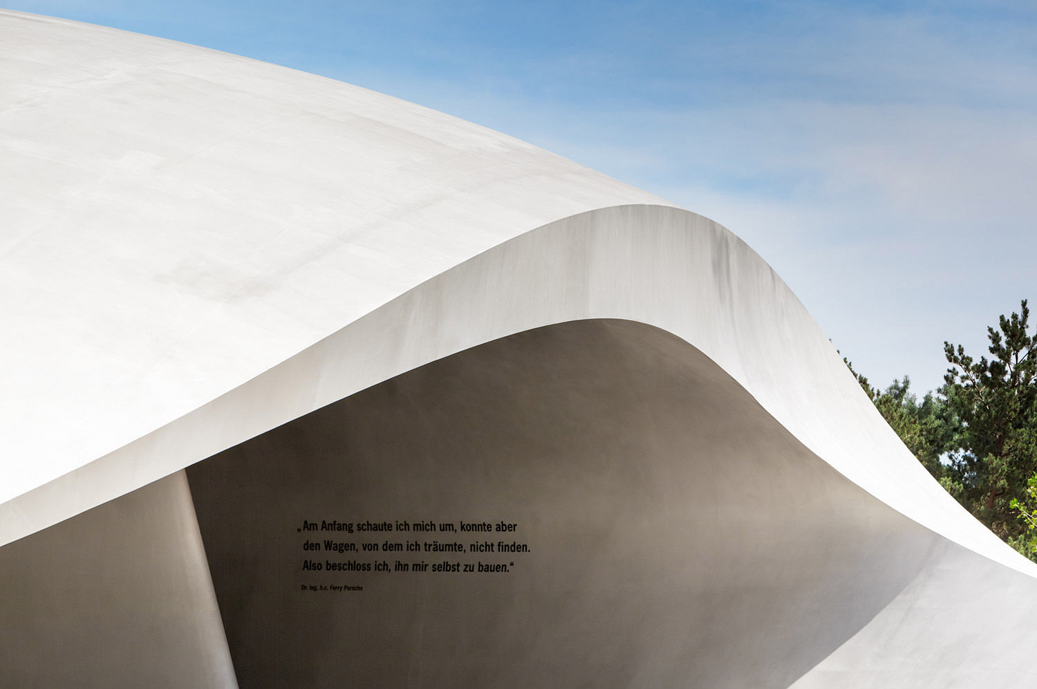 德国沃尔夫斯堡汽车城保时捷展馆丨德国 HENN Architekten-11