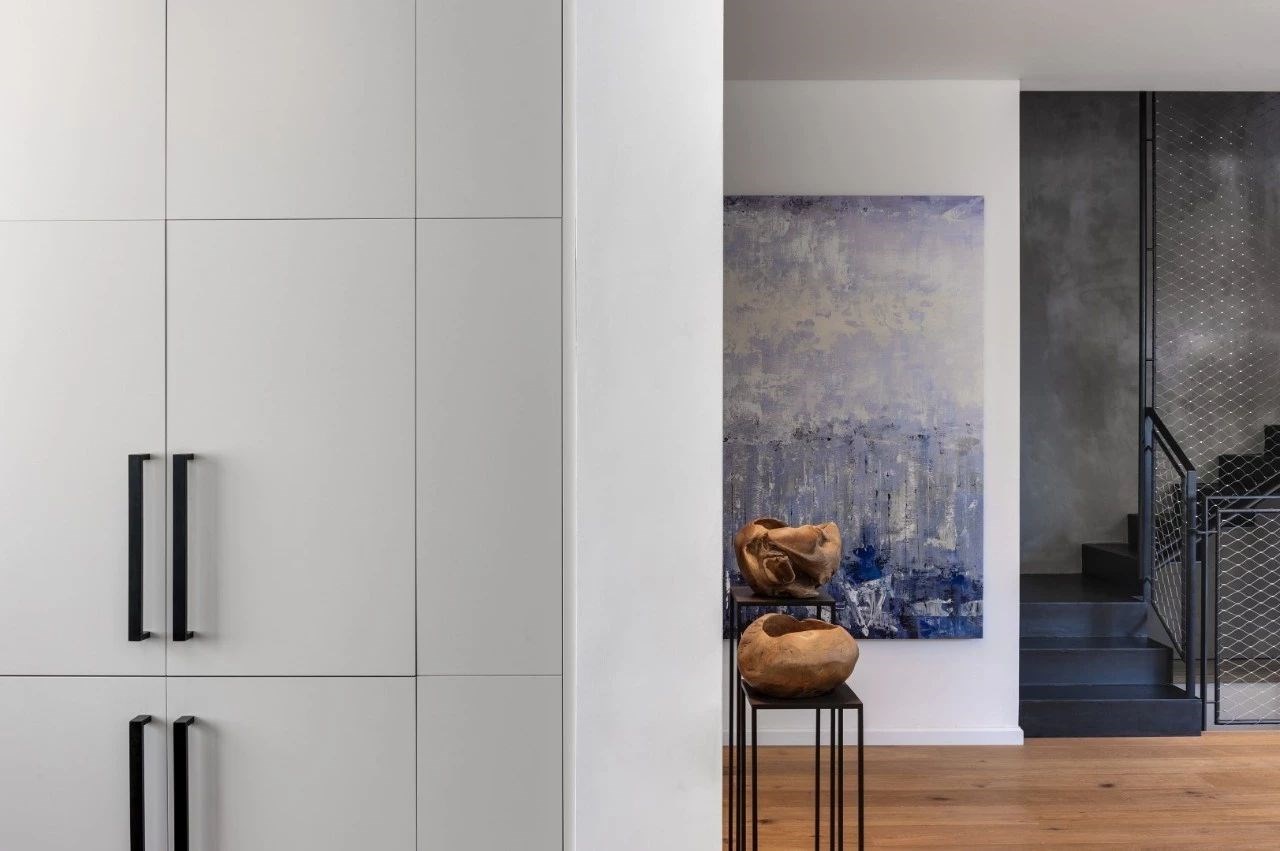 超有格调的高级黑设计，前卫与艺术的完美平衡！-12