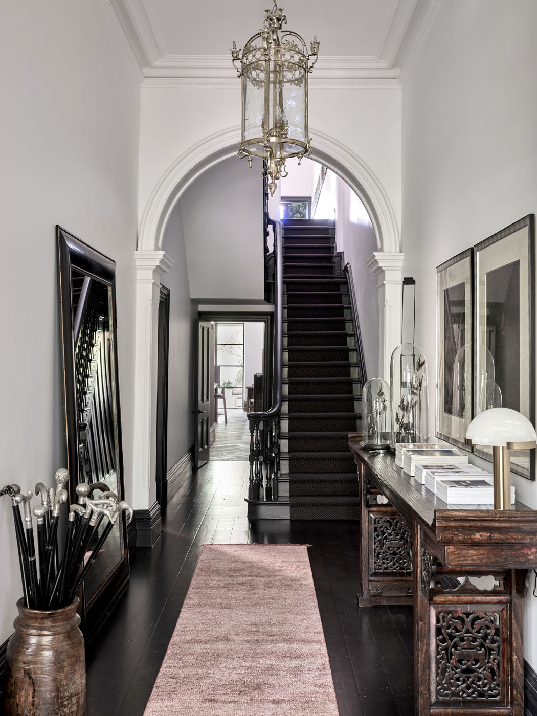 Red Door Project 的 Grey Residence-12