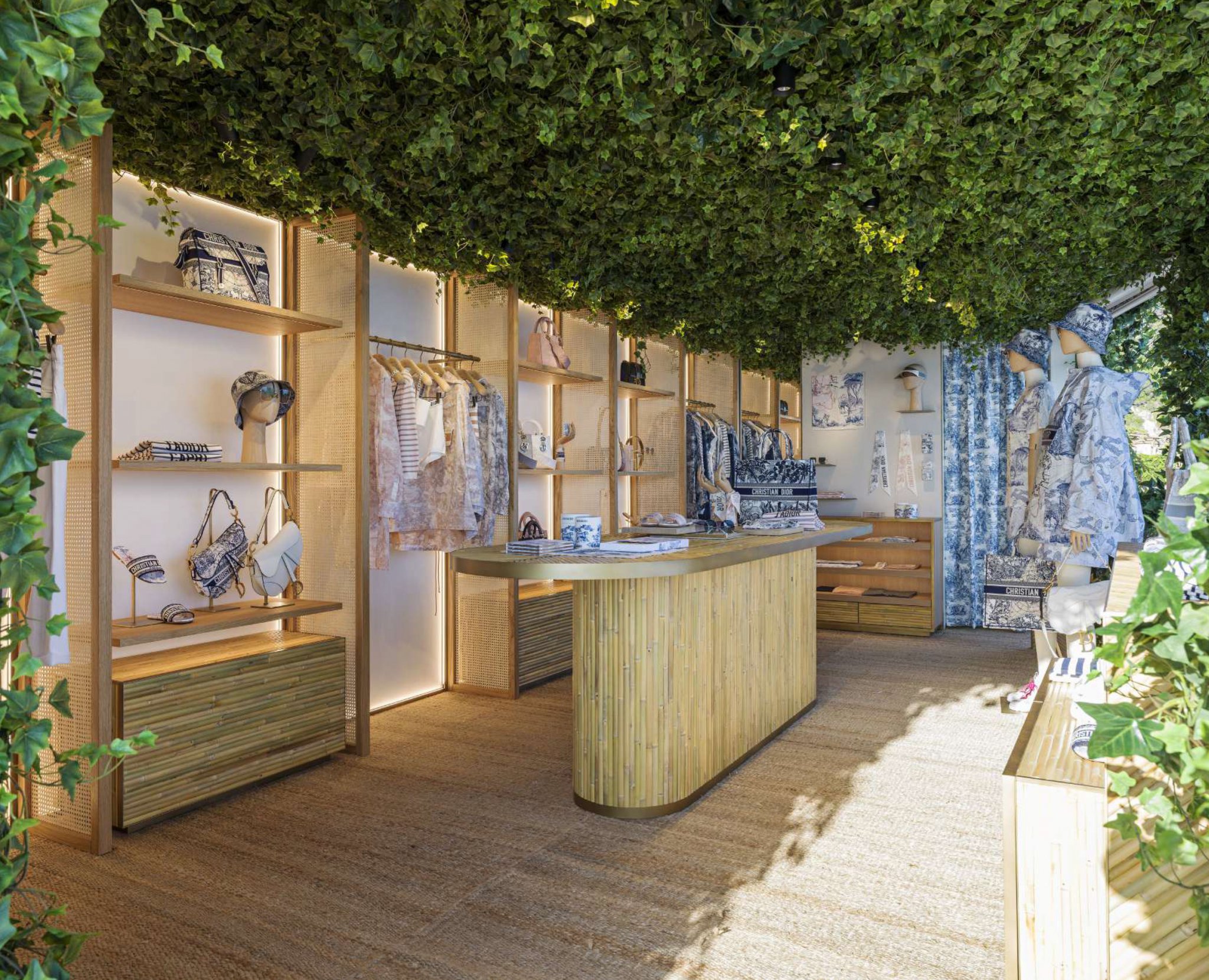 迪奥卡普里海景洞穴店-5